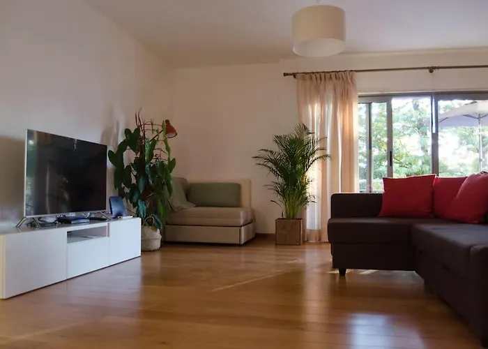 Guestready - Sleek W/ Balcony In Graca *