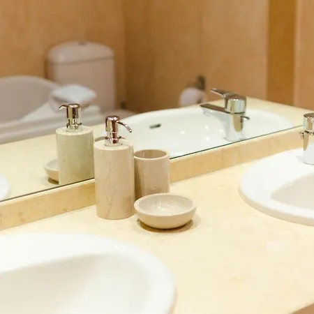 Appartement Guestready - Sleek W/ Balcony In Graca