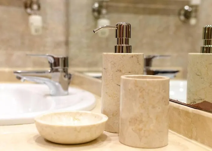 Guestready - Sleek W/ Balcony In Graca Appartement