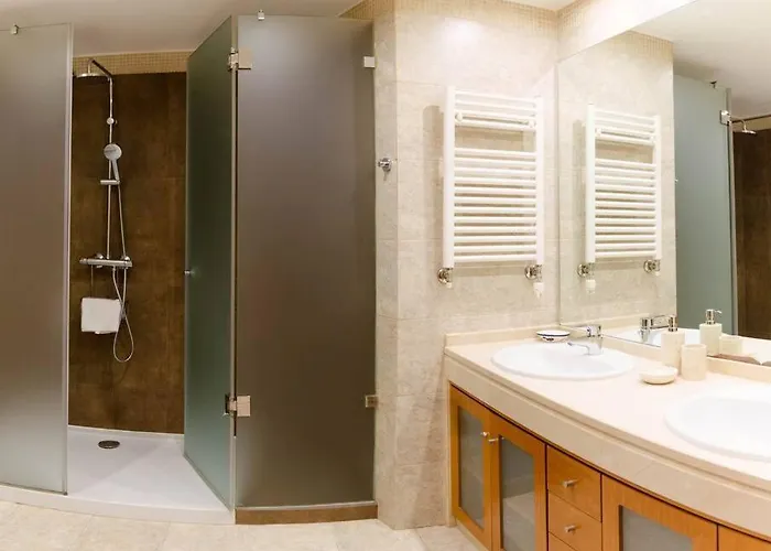 Guestready - Sleek W/ Balcony In Graca *